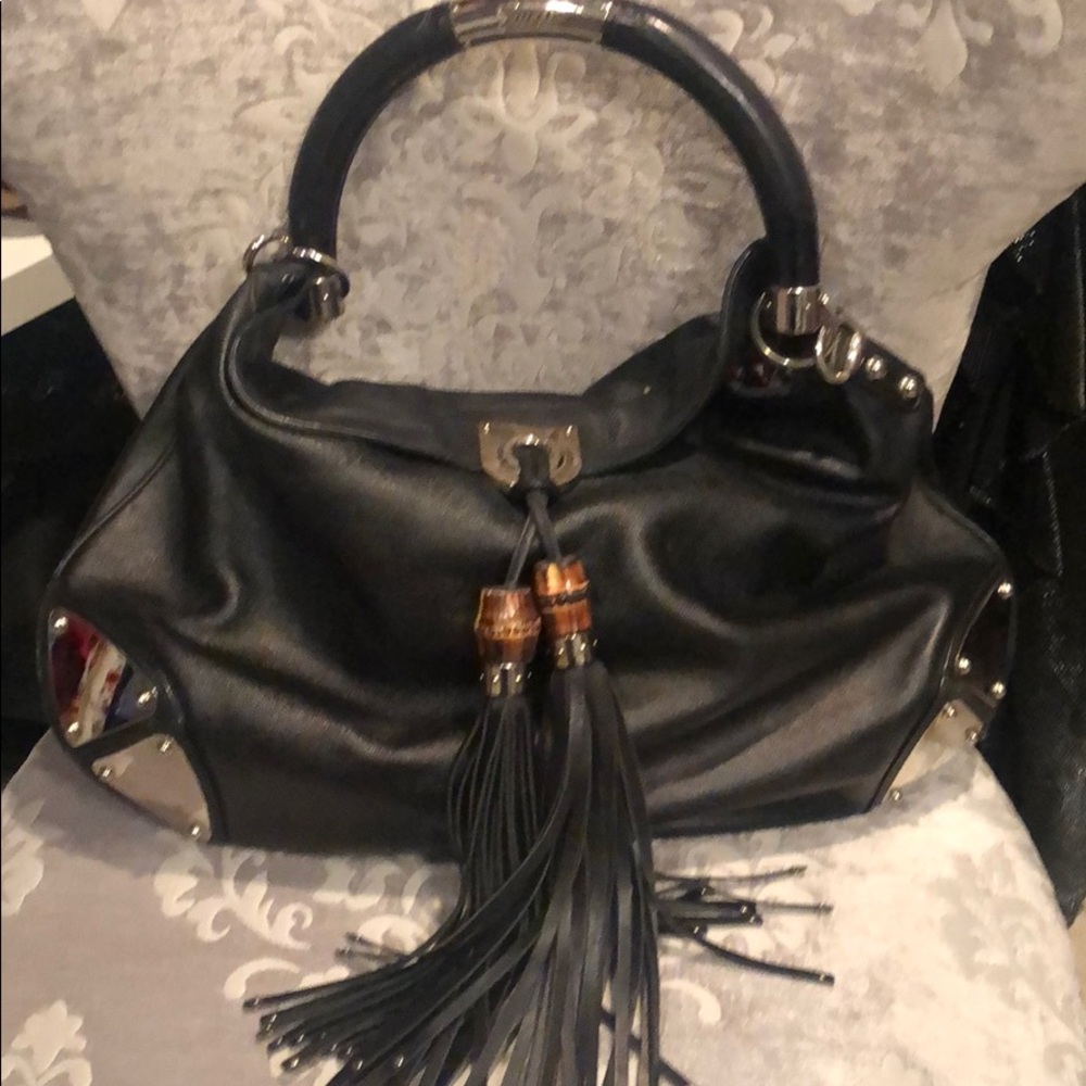 Black leather Gucci bag
